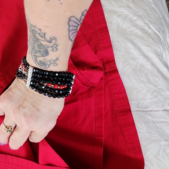 Croft & Borrow red denim skorts - Picture 5 of 7